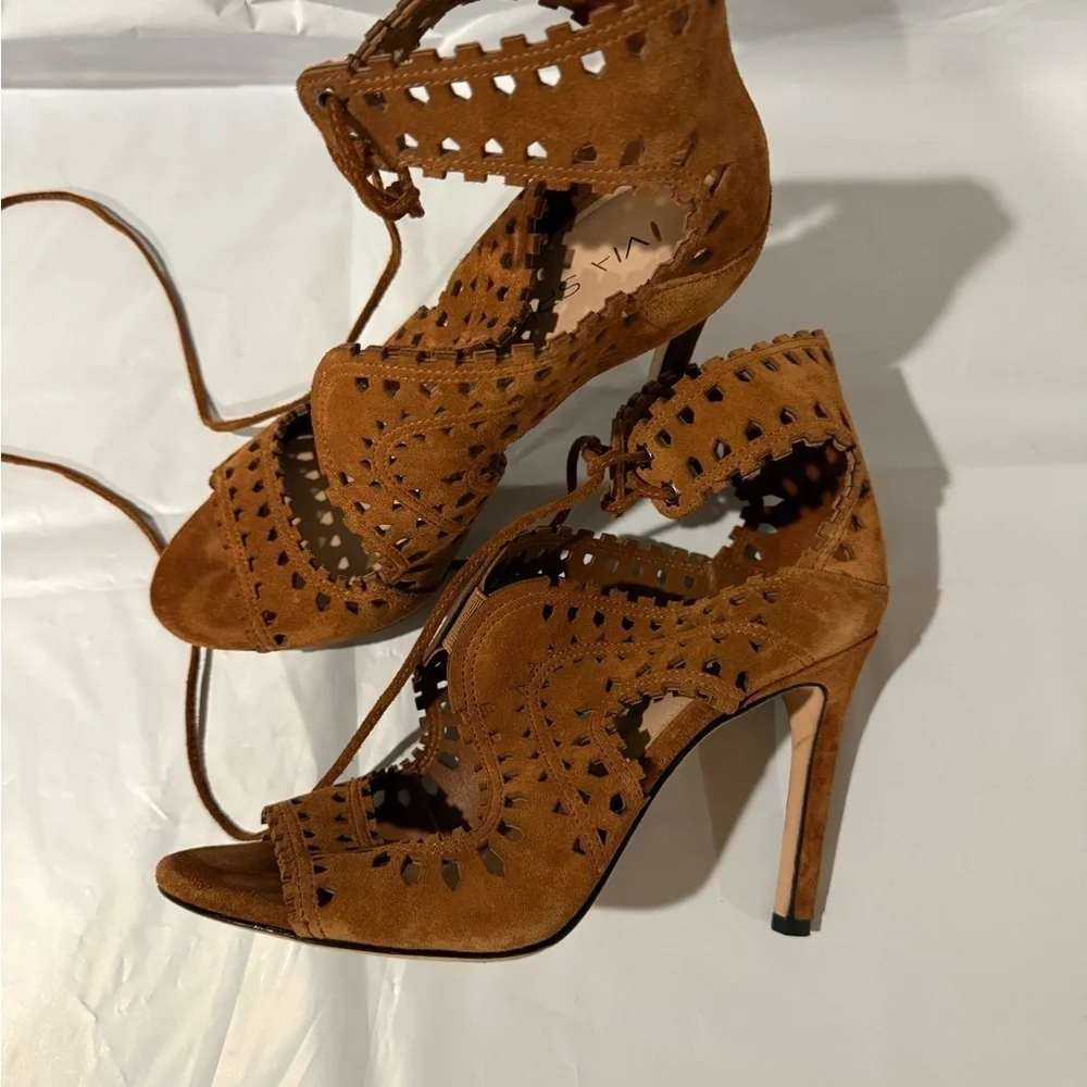 Via Spiga Elysia Perforated Heel Size 6